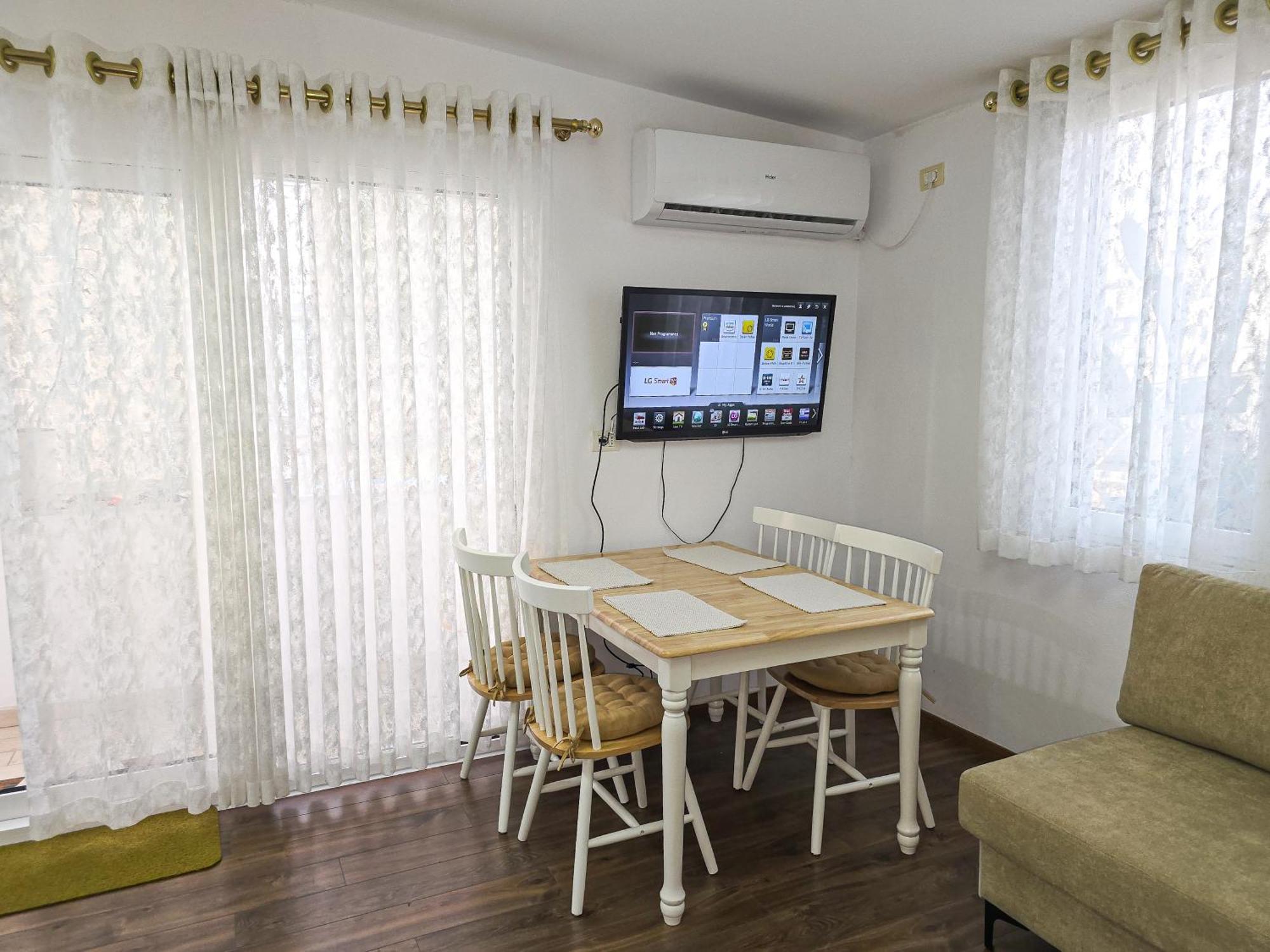 Lake Park 2Br Apartment Tiranë Ngoại thất bức ảnh